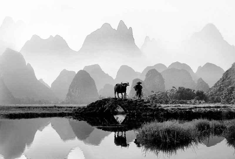 The village of mountains and water